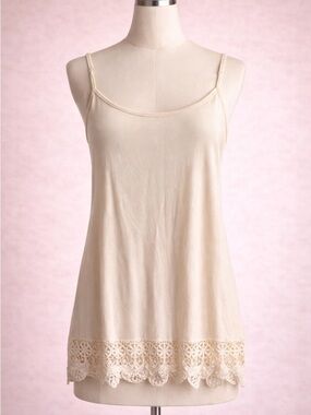 Monoreno Soft Lace-Hem Camisole Slip - Cream